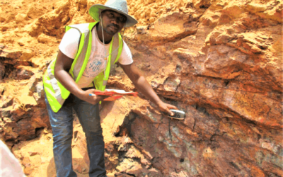 exposed-iron-ore-band-676x484